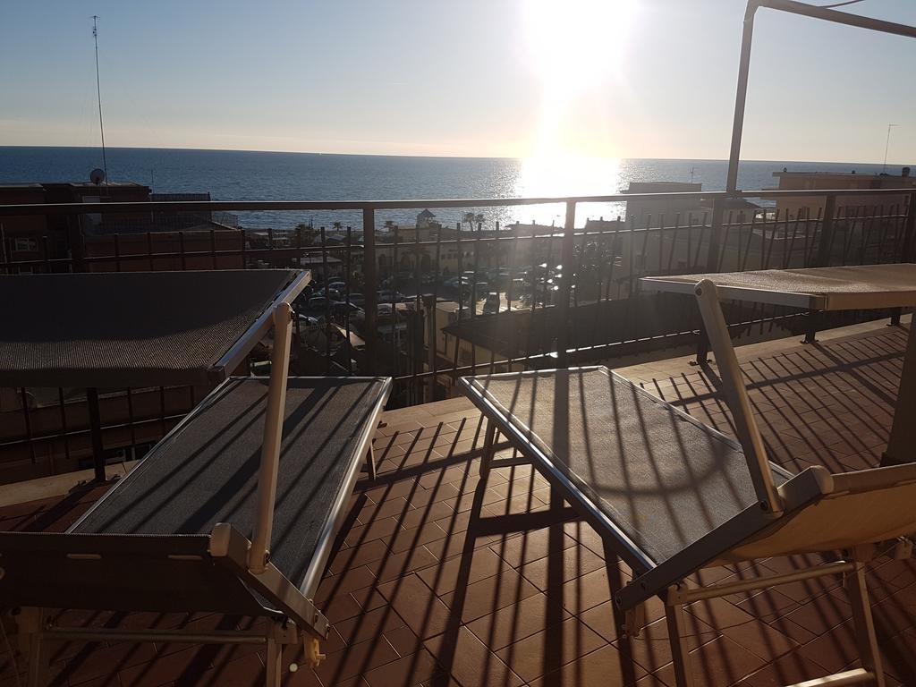 Mary'S Penthouse Apartment Lido di Ostia Luaran gambar